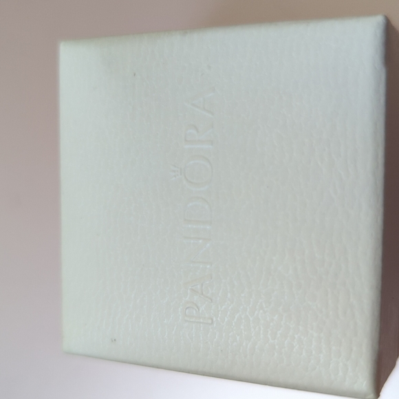 PANDORA - Disney, Heart of Mickey Safety Chain - Picture 13 of 13